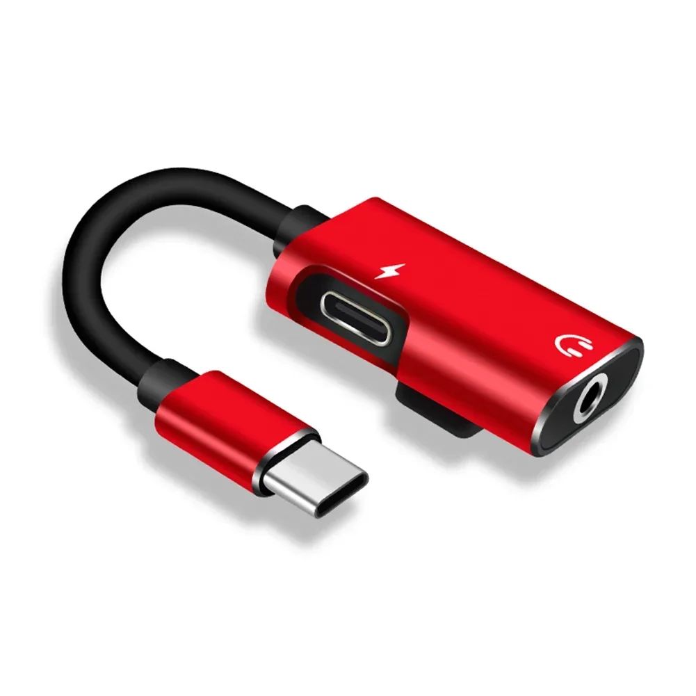 Adaptador USB-C vermelho com cabo curto, entrada de áudio de 3,5 mm e USB-C fêmea.