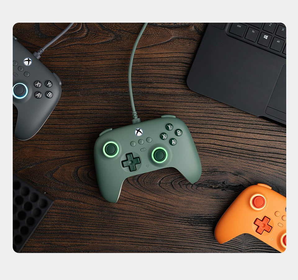 Controle 8BitDo Ultimate C com Fio para Xbox e PC com Hall e RGB — imagem 2 de 13