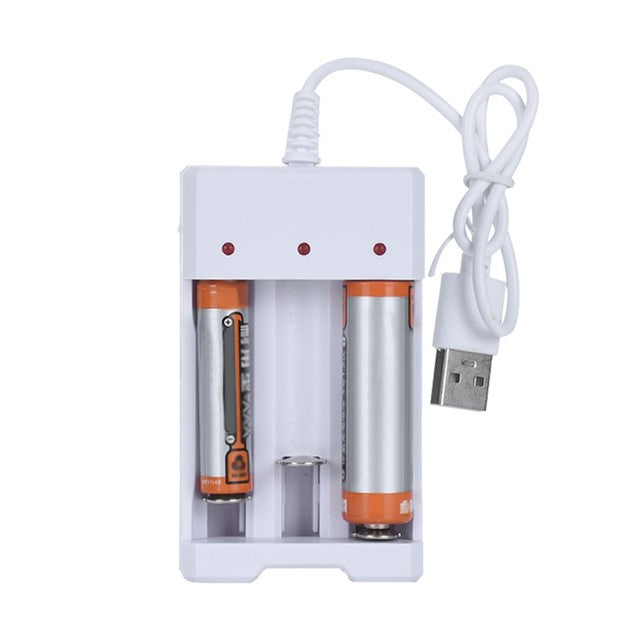 Carregador de Pilhas AA e AAA USB — 4 Slots com Proteção contra Curto-Circuito