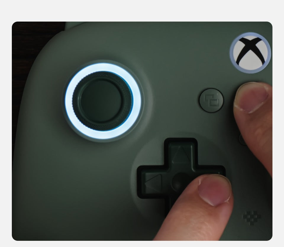 Controle 8BitDo Ultimate C com Fio para Xbox e PC com Hall e RGB — imagem 4 de 13